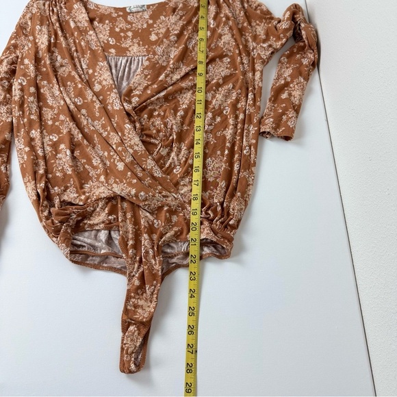 NWOT Intimately Free People Floral‎ Long Sleeve Bodysuit Sz M Rust Brown Stretch - Picture 11 of 13
